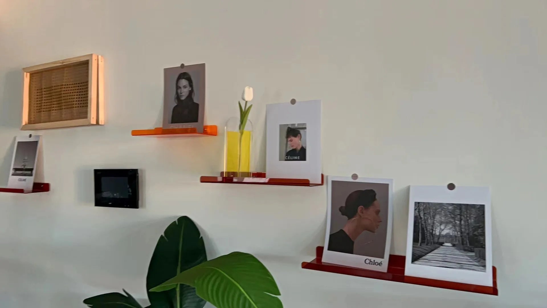 Colour Invisible Acrylic Floating Shelves Wall Mounted Bookshelf Corner Display Shelf Storage Rack for Room Bathroom Kitchen