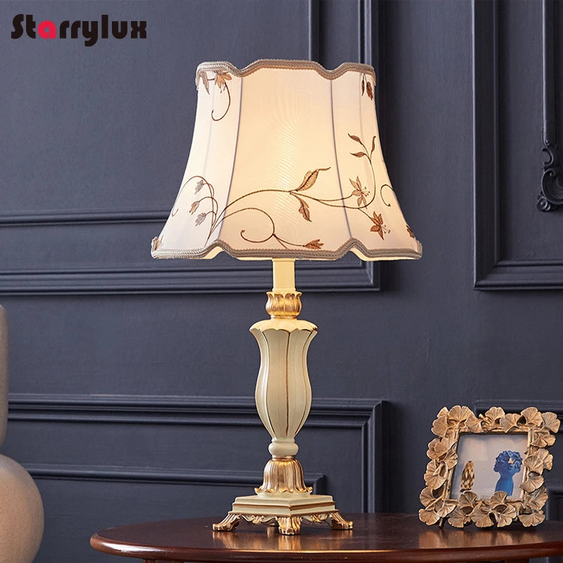 European Luxury Vintage Table Lamp American Classic Bedside Lamps Romantic Wedding Room Decor