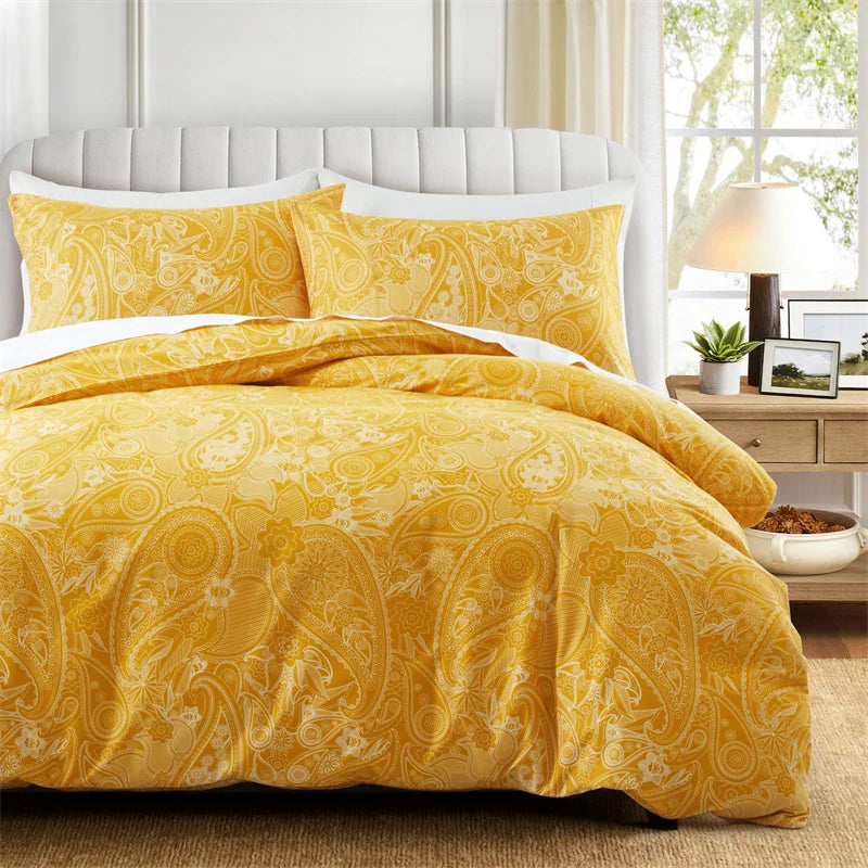 Grey Feather Duvet Cover Set – Full / Queen Reversible Boho Bird Plume Bedding Set