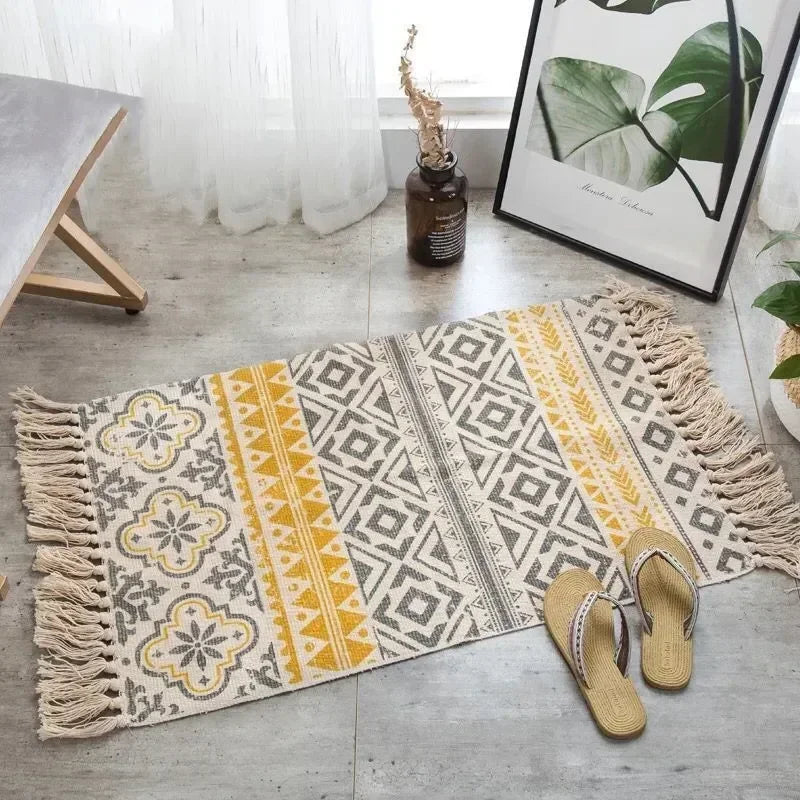 60*90CM Living Rooms Bedrooms Home Decor Retro Bohemian Hand Woven Cotton Linen Carpets Tassel Bedside Rug Geometric Floor Mat