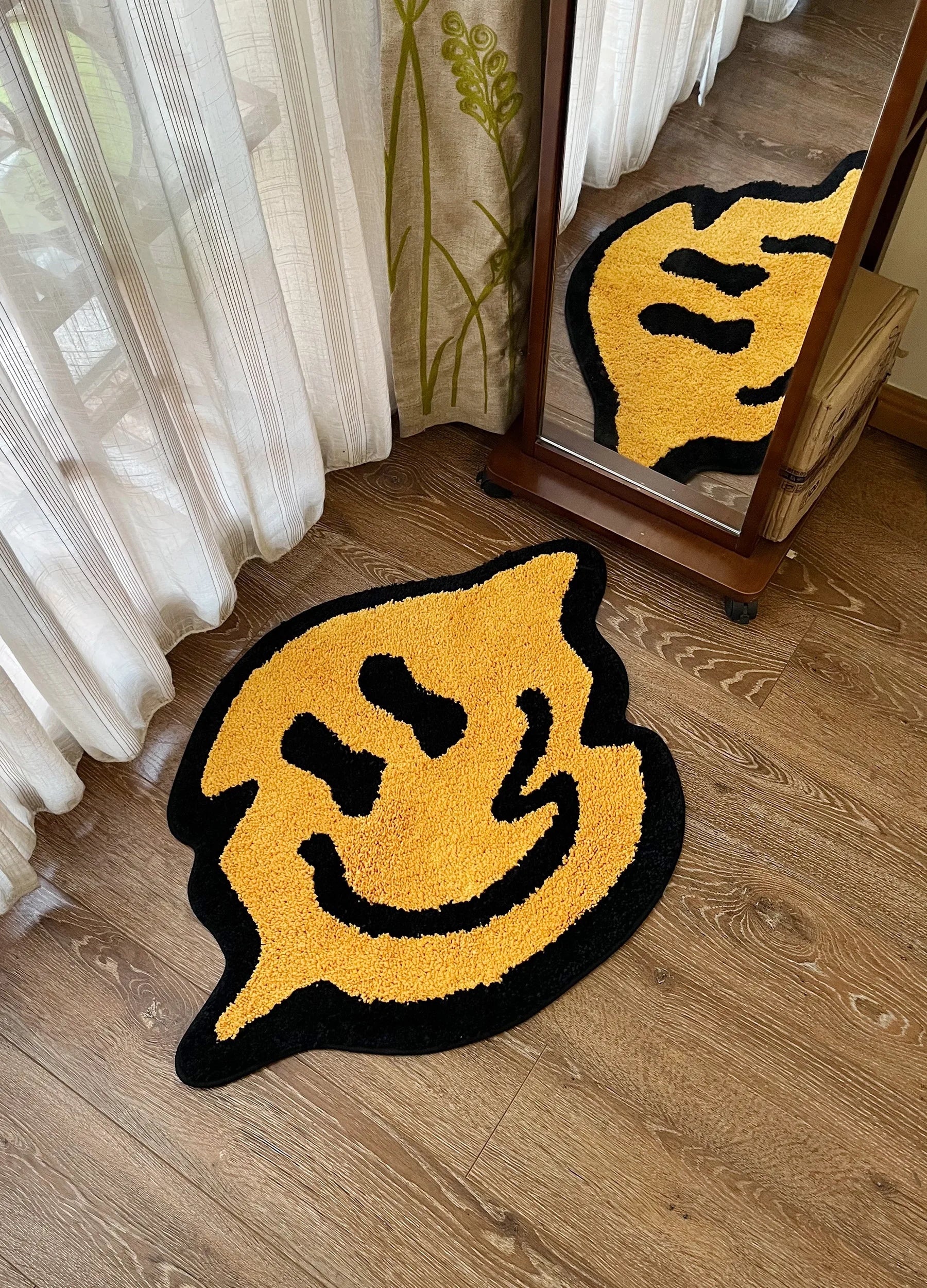 LAKEA Trippy Smiling Tufting Rug 100% Handmade Bedroom Kitchen Toilet Mat Funny Custom Rug Non-Slip Abosrbent Bath Doormat