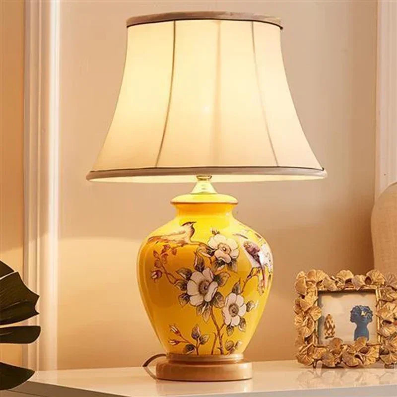Ceramic Table Lamp LED Luxury Modern Creative Flower Pattern Desk Lights For Home Living Room Bedroom Bedside