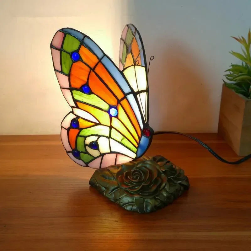 GISELLE Tiffany Butterfly Table Lamp American Retro Living Room Bedroom Lamp Luxurious Villa Hotel Stained Glass Desk Lamp