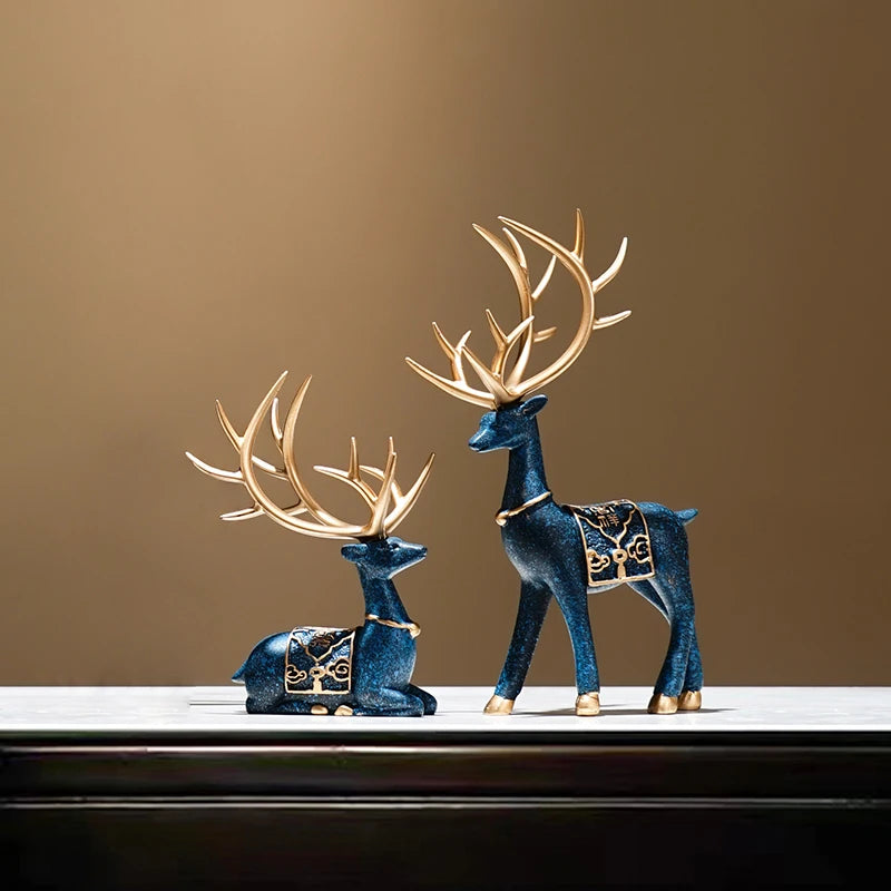 2Pcs/Set Resin Deer Figurine Elk Statue Reindeer Cute Deer Sculpture Christmas Home Desktop Car Dashboard Decoration Craft Gift