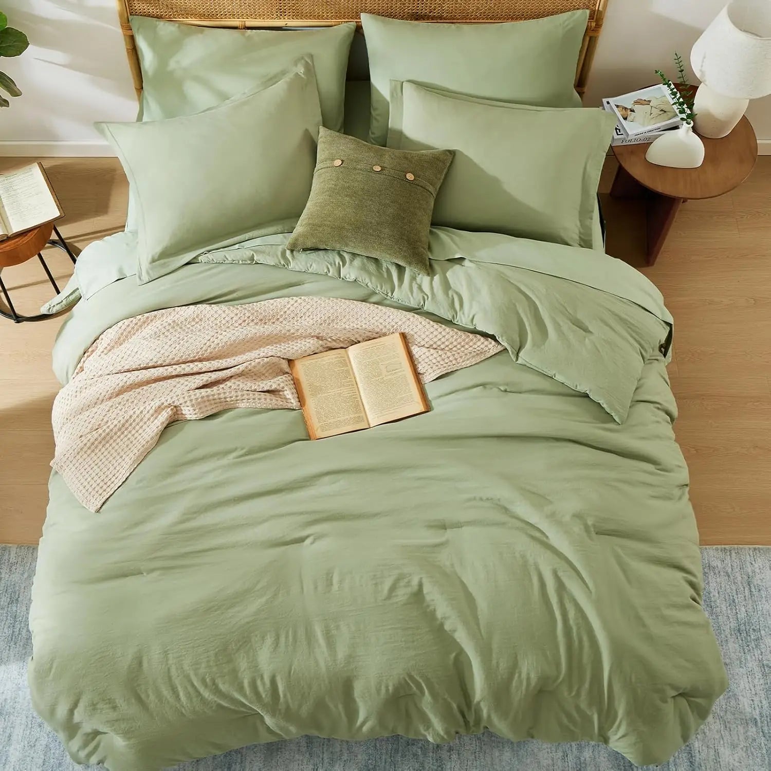 Queen Comforter Set-7 Pieces Sage Green Soft Bed in a Bag Queen with Fitted Sheet,Flat Sheet, 2 Pillow Shams, and 2 Pillowcases