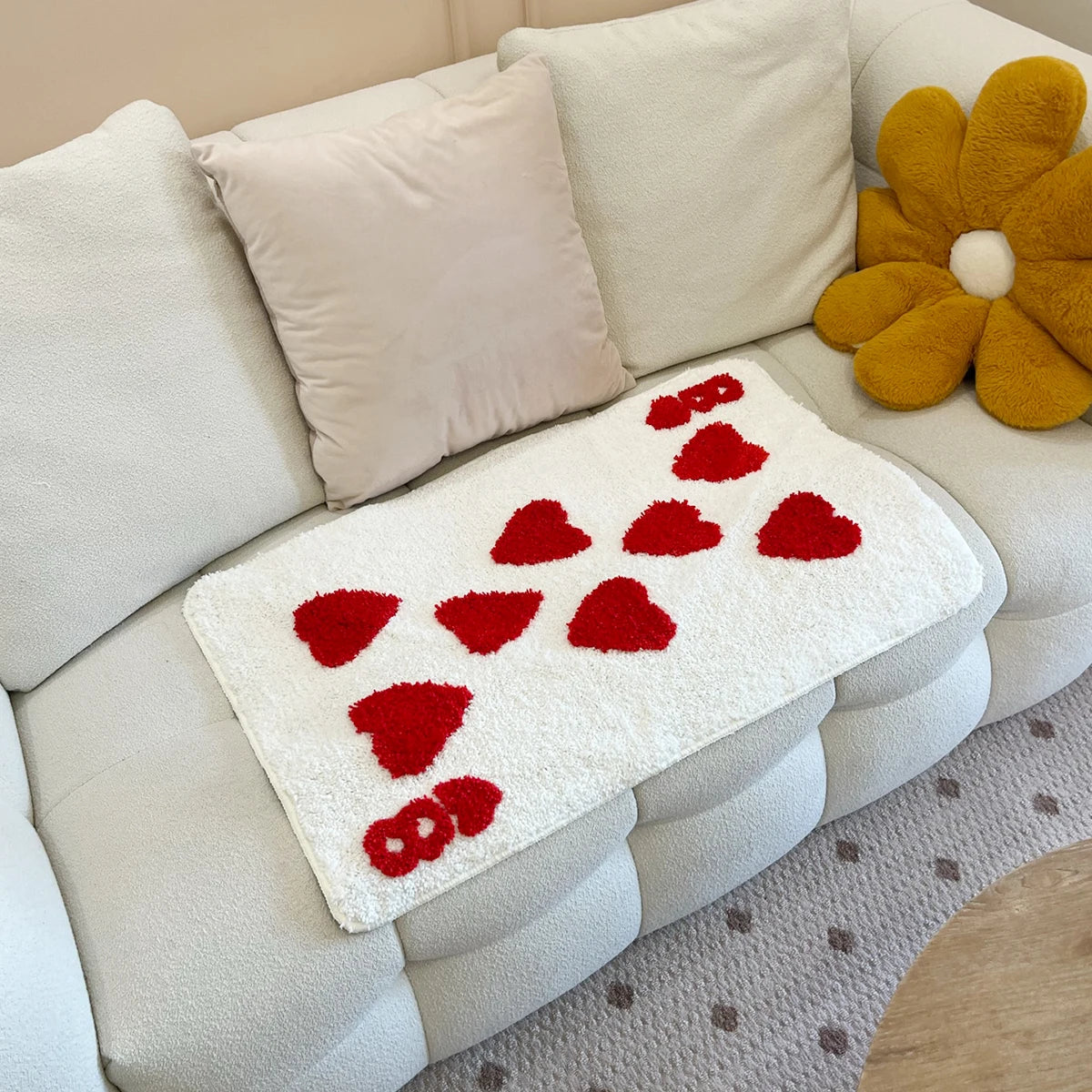 LAKEA 8 of Hearts Poker Cards Flocked Carpet Tufted Plush Carpet Rug Purely Handmade Soft Suitable for Room Decor Fluffy Carpets