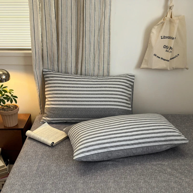 Cotton Plaid Duvet Cover Set – Soft & Breathable Bedding (2 Pillowcases)