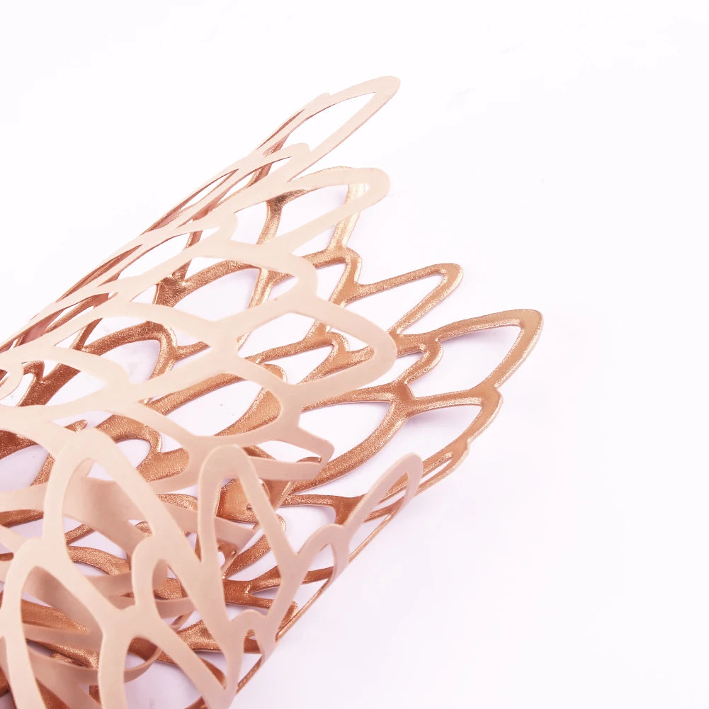 4 PC/6 PC Gold Placemats Coasters Round Wipeable Vinyl Table Mats for Christmas Thanksgiving Dining Table Party Home Decoration