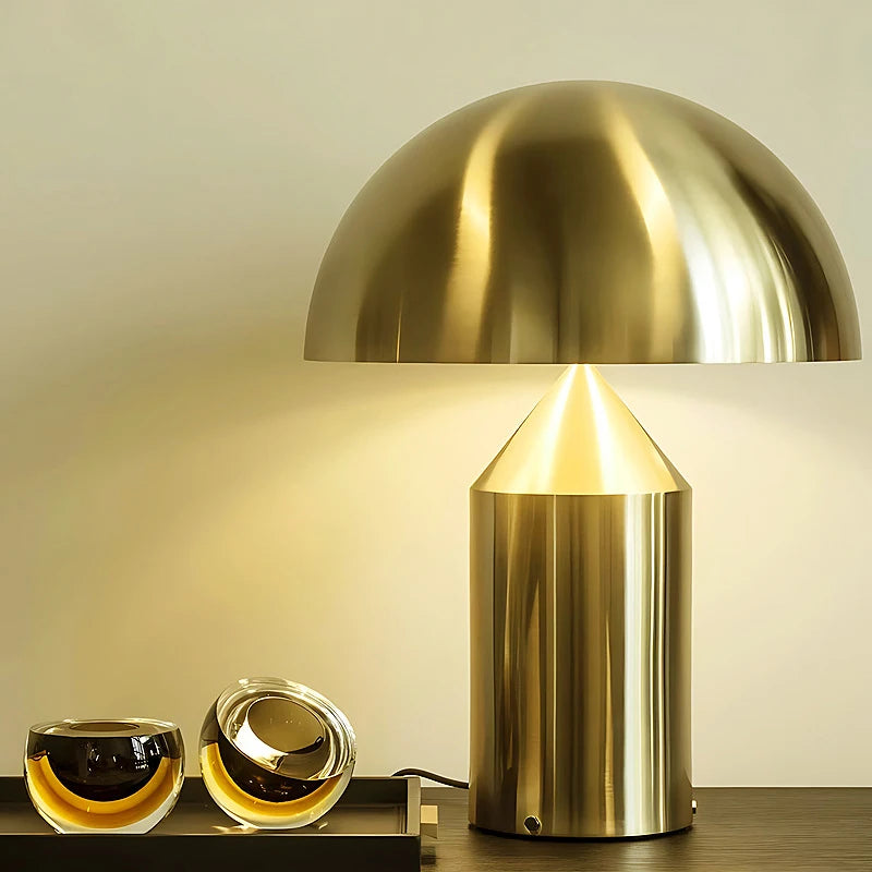 Italian luxury mushroom LED floor lamp metal Nordic eye protection bedside table lamp high-end home decoration lighting fixture