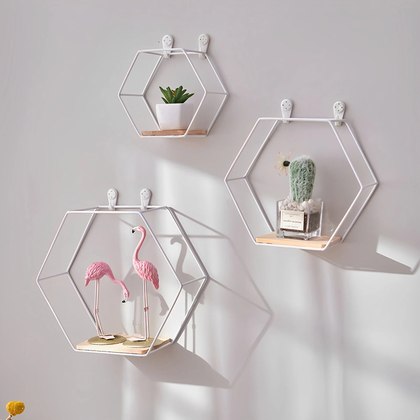 3Pcs Wall Mounted Hexagon Shelf Metal Anti Rust Storage Shelves Sundries Storage Holder Wall Decor for Bedroom Living Room