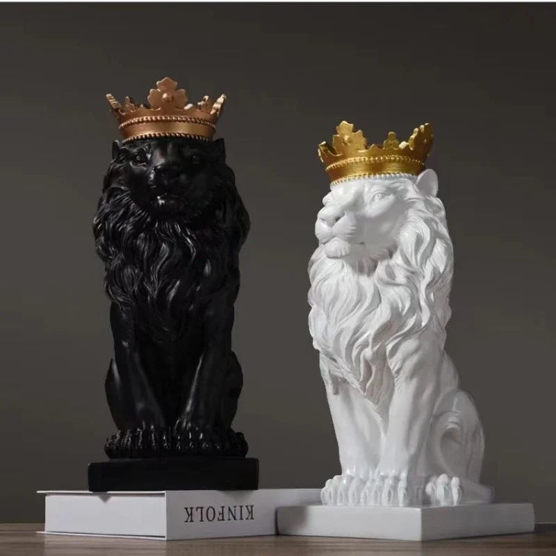 1pc Lion Animal Figurines Resin Crown Lions Statue Handmade Artwork Gift Home Office Decor Ornament Living Room Desk Home Decor