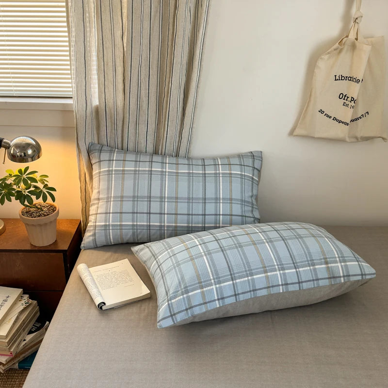 Cotton Plaid Duvet Cover Set – Soft & Breathable Bedding (2 Pillowcases)