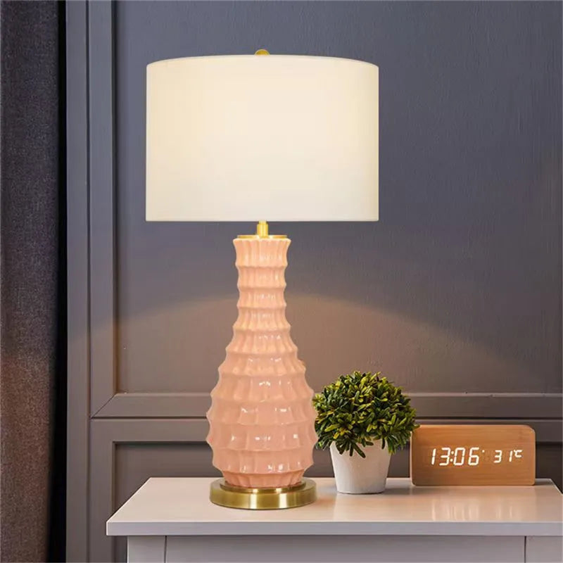 Contemporary Luxury Ceramic Table Lamp LEDAmerican Retro Creativity Living Room Bedroom Study Villa Hotel Bedside Desk Light
