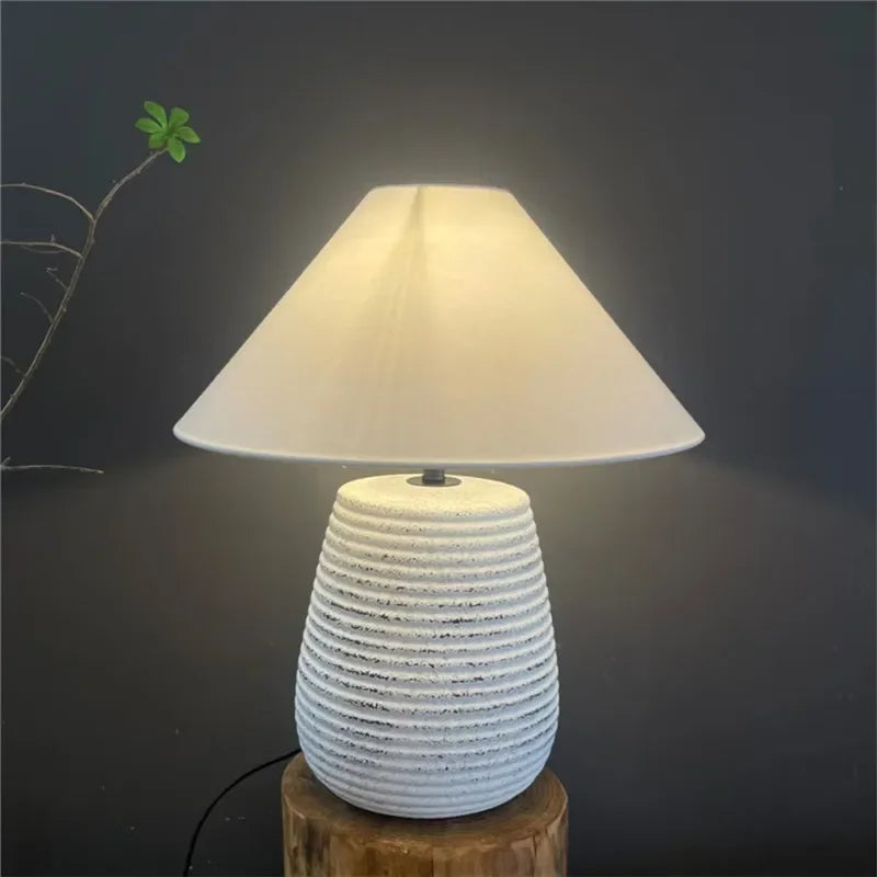 CEDRIC Contemporary Ceramic Table Lamp American Retro Creativity Living Room  Study Villa Hotel Homestay Desk Light