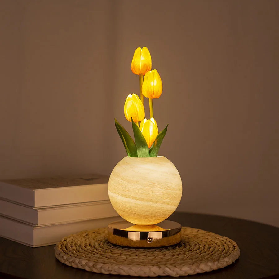 Tulip LED Night Light USB Rechargeable Desk Decor Lamp Simulation Bouquet Table Lamp Bedroom Bedside Atmosphere Light Ornaments