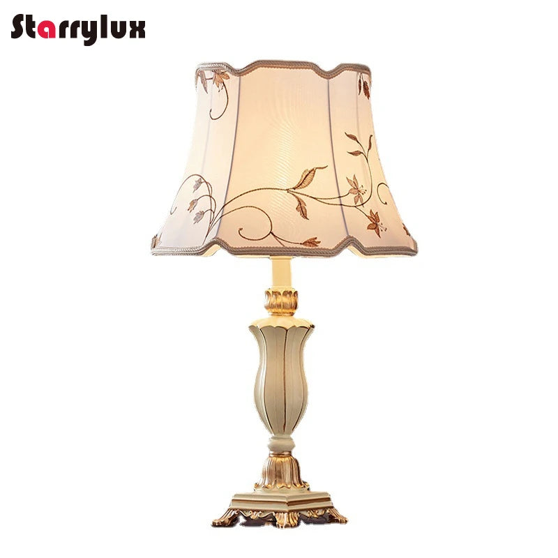 European Luxury Vintage Table Lamp American Classic Bedside Lamps Romantic Wedding Room Decor