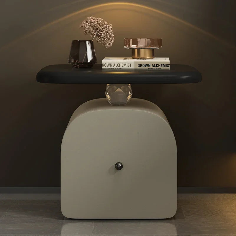 Modern Unique Bedside Table Cute Style Design Glamour Luxury Nightstands Trendy Storage Mesita De Noche Bedroom Furniture