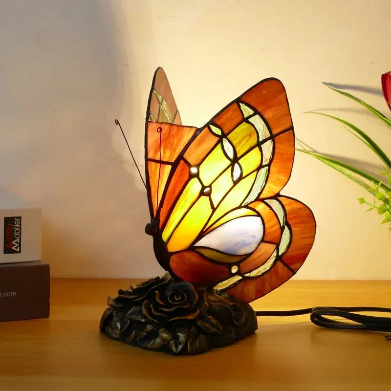GISELLE Tiffany Butterfly Table Lamp American Retro Living Room Bedroom Lamp Luxurious Villa Hotel Stained Glass Desk Lamp