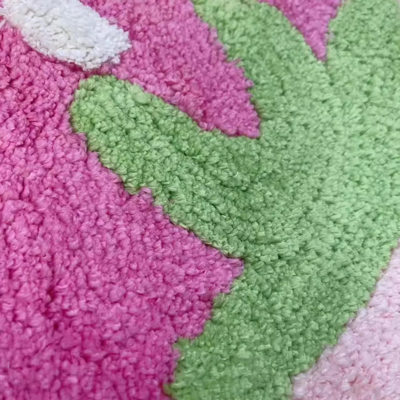 Cute Strawberry Flocking Bath Mat Pink Sweet Girls Home Decor Carpet Bedroom Bedside Rug Non-slip Hallway Entrance Door Mats