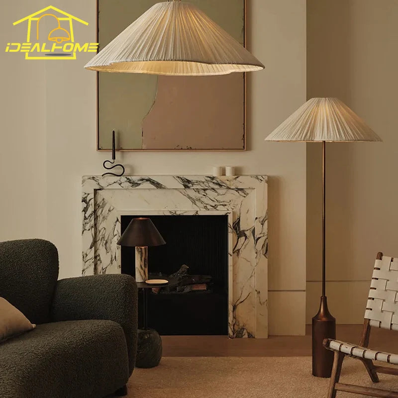 French Design Classical Medieval Floor Lamp LED E27 Modern Vertical Table Lamp Art Decor Living/model Room Bedroom Study Salon