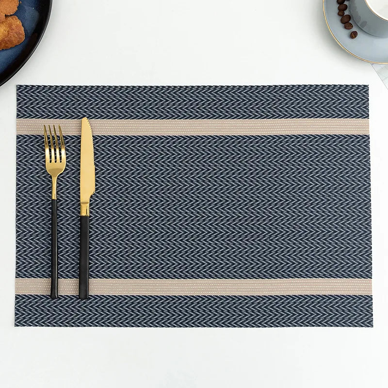 2/4/6PCS Placemats Dining Table Placemats Durable Washable Wipeable PVC Table Mats Pads for Hotel Banquet Party Home Decoration