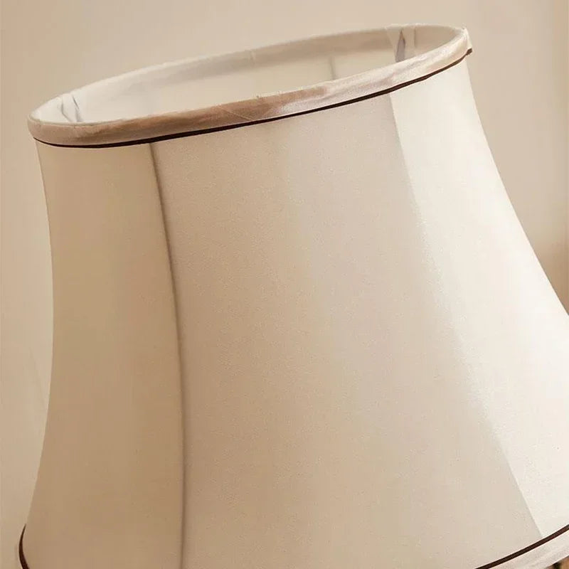 Ceramic Table Lamp LED Luxury Modern Creative Flower Pattern Desk Lights For Home Living Room Bedroom Bedside