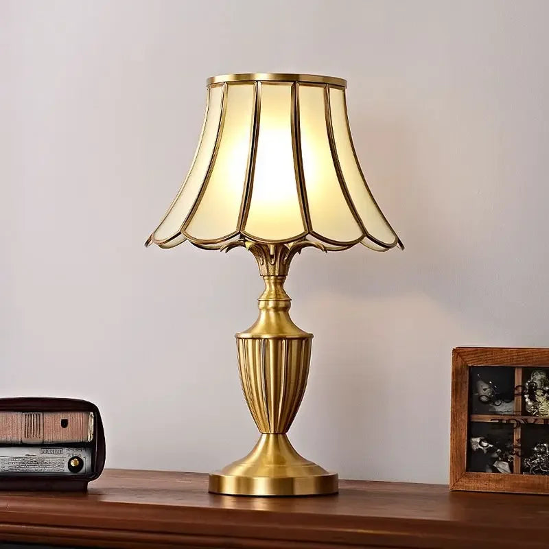 European Modern Brass Luxury Gold Glass Table Lamp LED for Living Room Study Bedroom Retro Decorative Bedside Lamp Decor Home