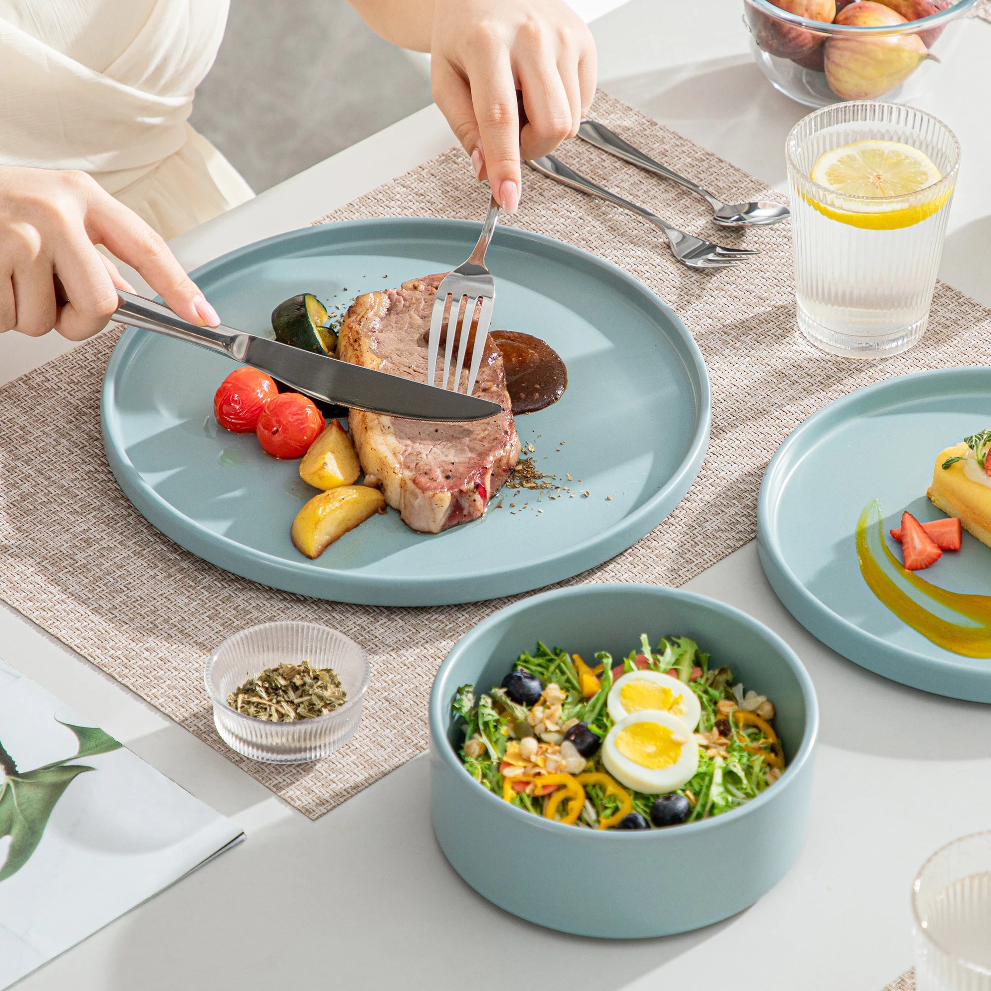 vancasso 12/24 Pcs Stoneware Dinnerware Set Mix-color Tableware Set with 4pcs Dinner Plate/Dessert Plate/Bowl For 4/8/12