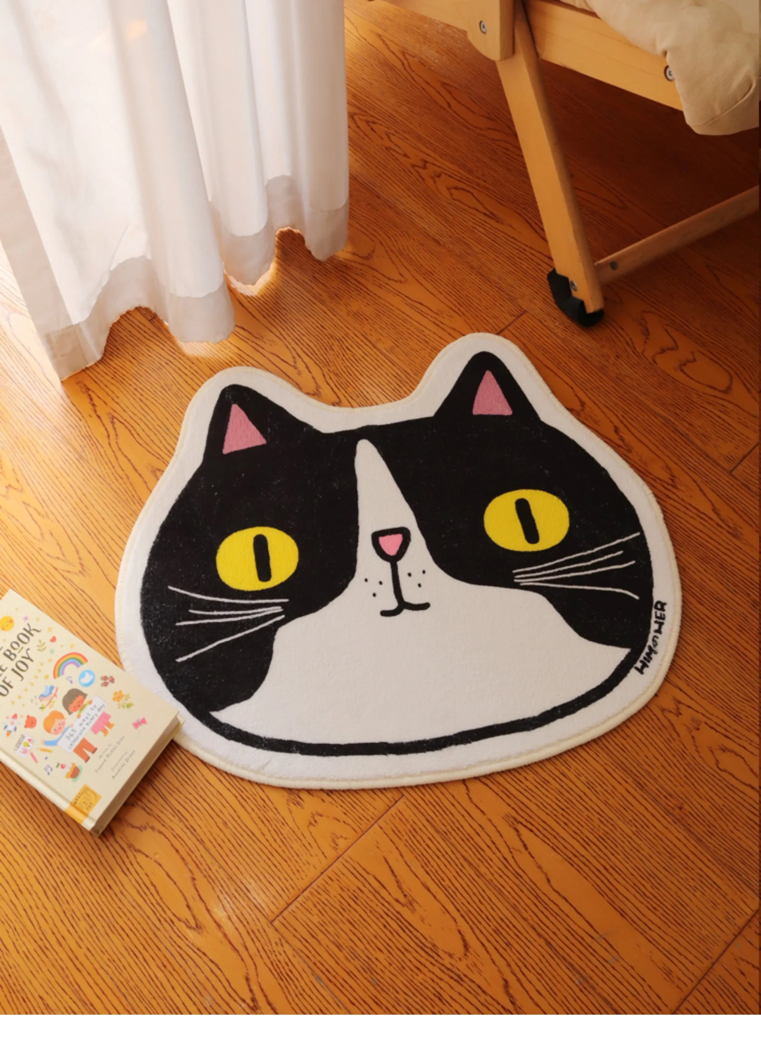 VIKAMA Cat Illustrated Carpet Cute Soft Comfortable Non-Slip Area Carpet Cat Cafe Living Room Bedroom Foot Mat Home Decor Rug