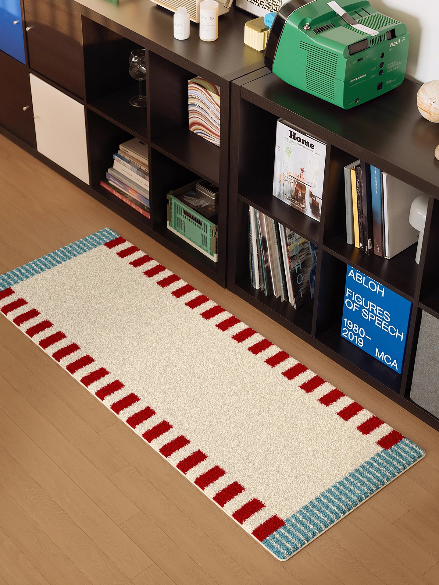 VIKAMA Vintage Checkered Carpet Fluffy Plush Bedroom Side Rug Living Room Decoration Long Strip Floor Mat Home Decoration