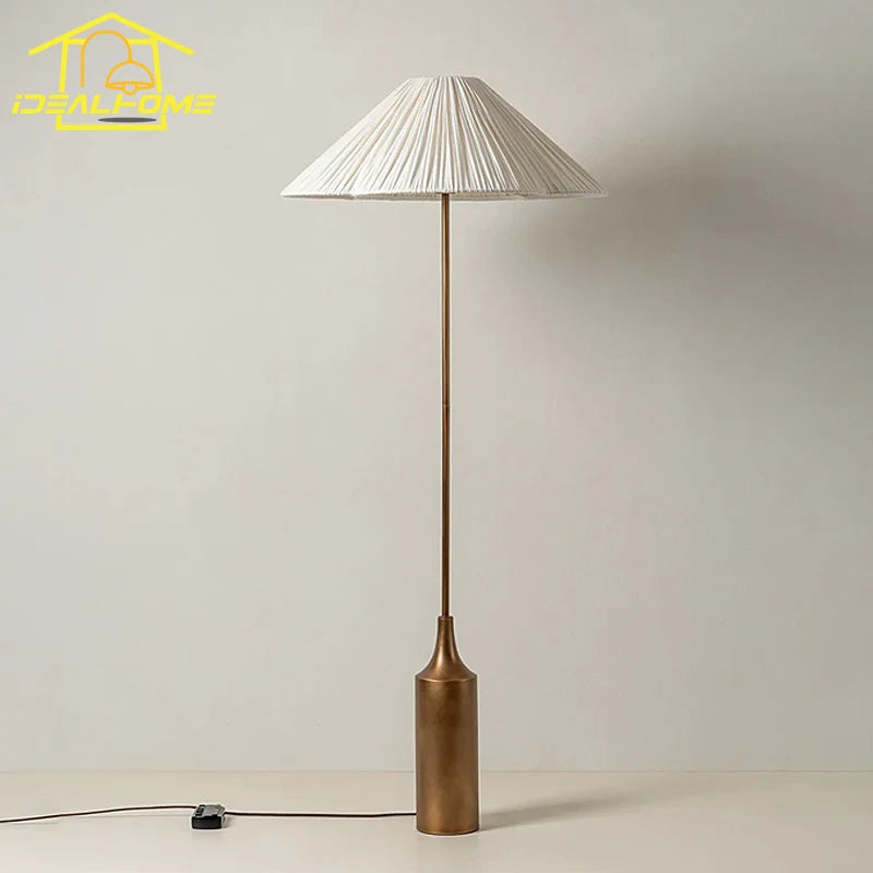French Design Classical Medieval Floor Lamp LED E27 Modern Vertical Table Lamp Art Decor Living/model Room Bedroom Study Salon