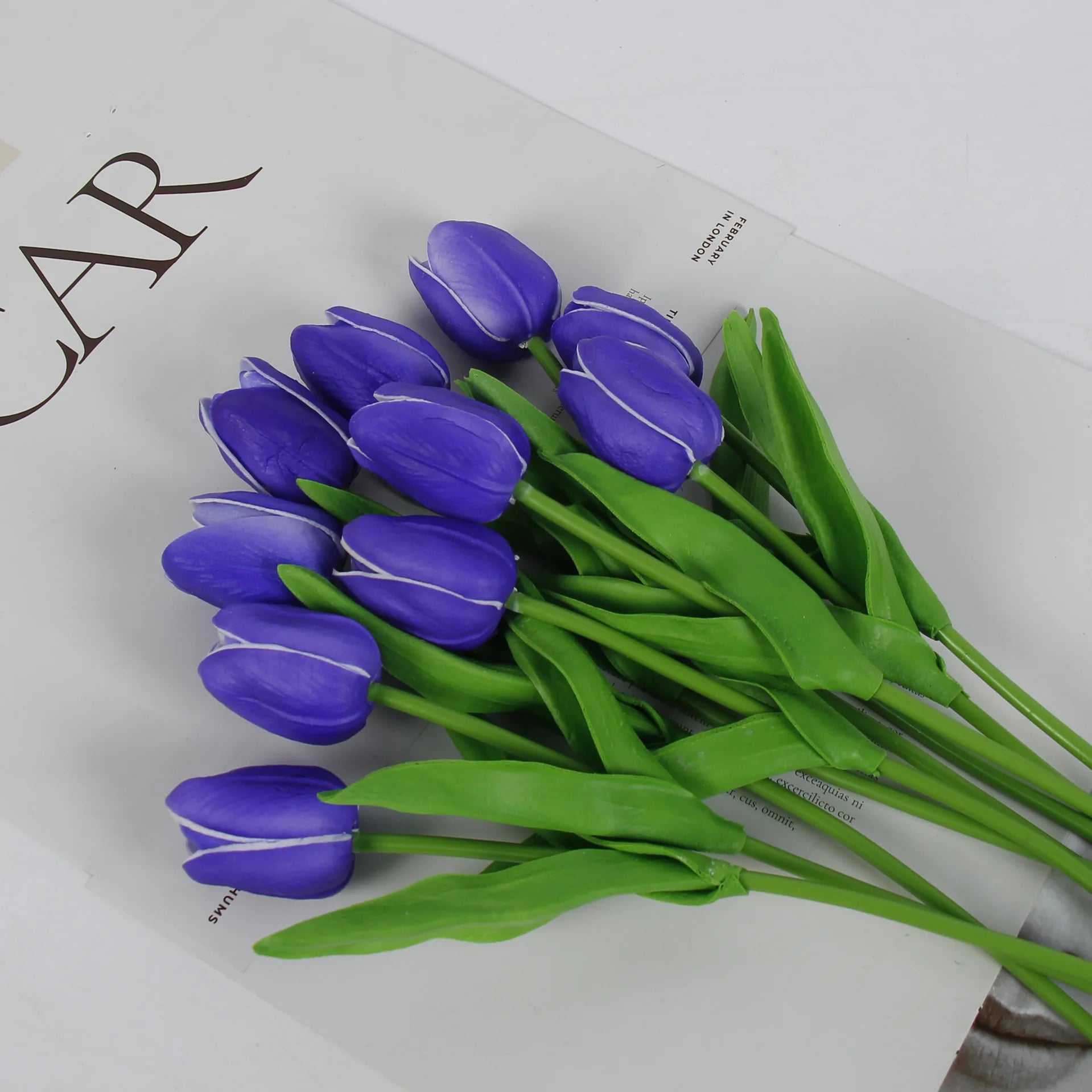 Artificial Tulip Stems – White PE Foam Flowers (33 cm, 1 / 3 / 5 / 10 Pack)