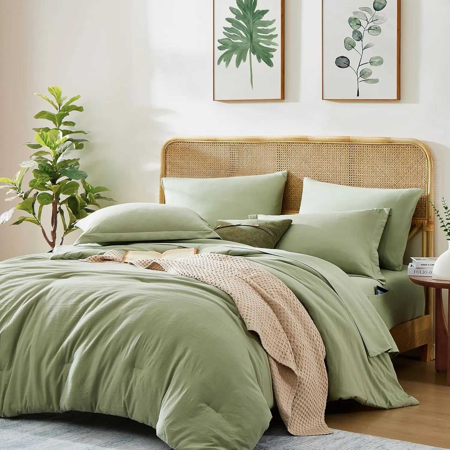Queen Comforter Set-7 Pieces Sage Green Soft Bed in a Bag Queen with Fitted Sheet,Flat Sheet, 2 Pillow Shams, and 2 Pillowcases