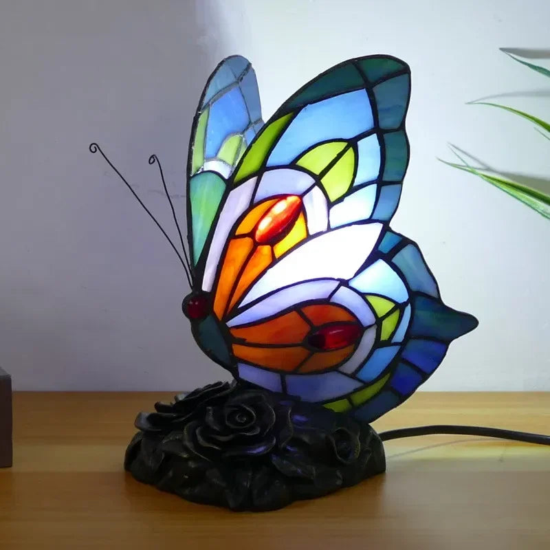 GISELLE Tiffany Butterfly Table Lamp American Retro Living Room Bedroom Lamp Luxurious Villa Hotel Stained Glass Desk Lamp