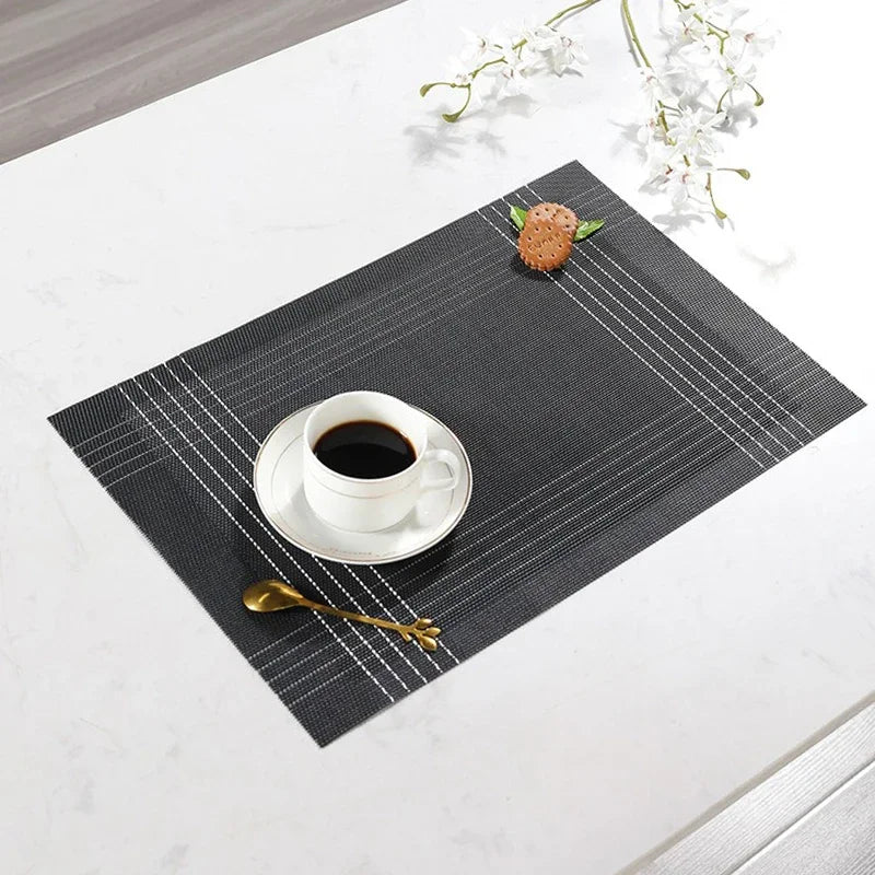 2/4/6PCS Placemats Dining Table Placemats Durable Washable Wipeable PVC Table Mats Pads for Hotel Banquet Party Home Decoration