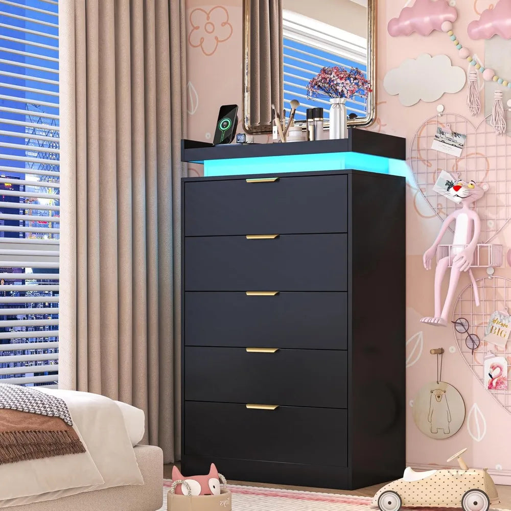 Dresser for Bedroom, Black Dresser with LED Lights, Wood 5 Drawer Chest with Power Outlet, Modern Chest of Drawers for Bedr