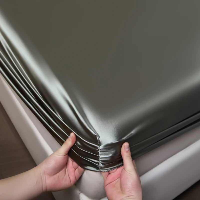 Solid Color Fashion Satin Fitted Sheet Rayon Mattress Cover with Elastic Band Bed Sheet for Bedding 140x200 160x200