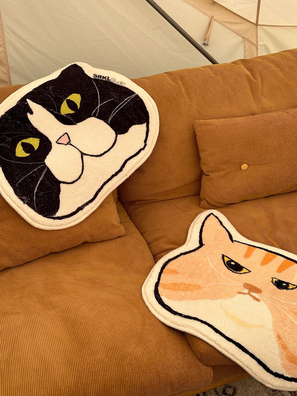 VIKAMA Adorable Kitten Bath Mat Insulated & Machine Washable Bathroom Mat Bedroom Entrance Rug Bedside Carpet Home Decor