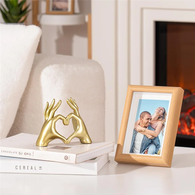 A74E-Gold Heart Hands Sculpture,Wall Gold Decor Living Room,Table Statue Accent,Bedroom Accessories