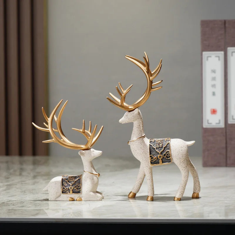 2Pcs/Set Resin Deer Figurine Elk Statue Reindeer Cute Deer Sculpture Christmas Home Desktop Car Dashboard Decoration Craft Gift