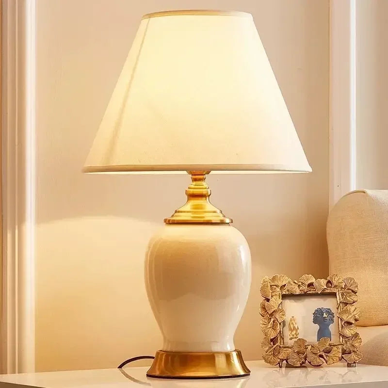 Ceramic Table Lamp LED Luxury Modern Creative Flower Pattern Desk Lights For Home Living Room Bedroom Bedside