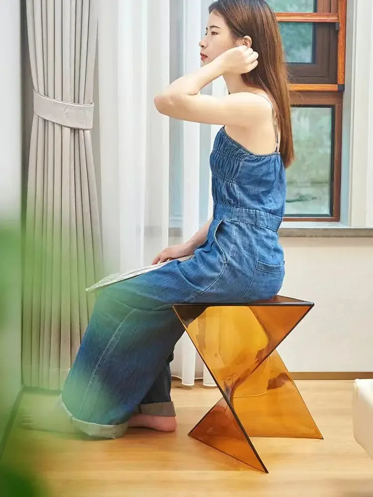 Light Luxury Coffee Table for Home, Transparent Acrylic Sofa Side Table, Designer Small Apartment Simple Bedside Table