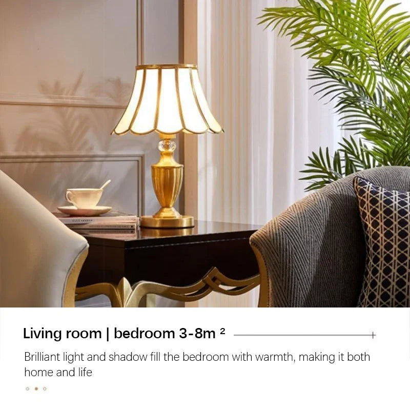 American Modern Brass Gold Desk Lamp LED Creative Retro Luxury Bedroom Bedside Glass Lamp Pure Copper Home Decoration Desk Lamp