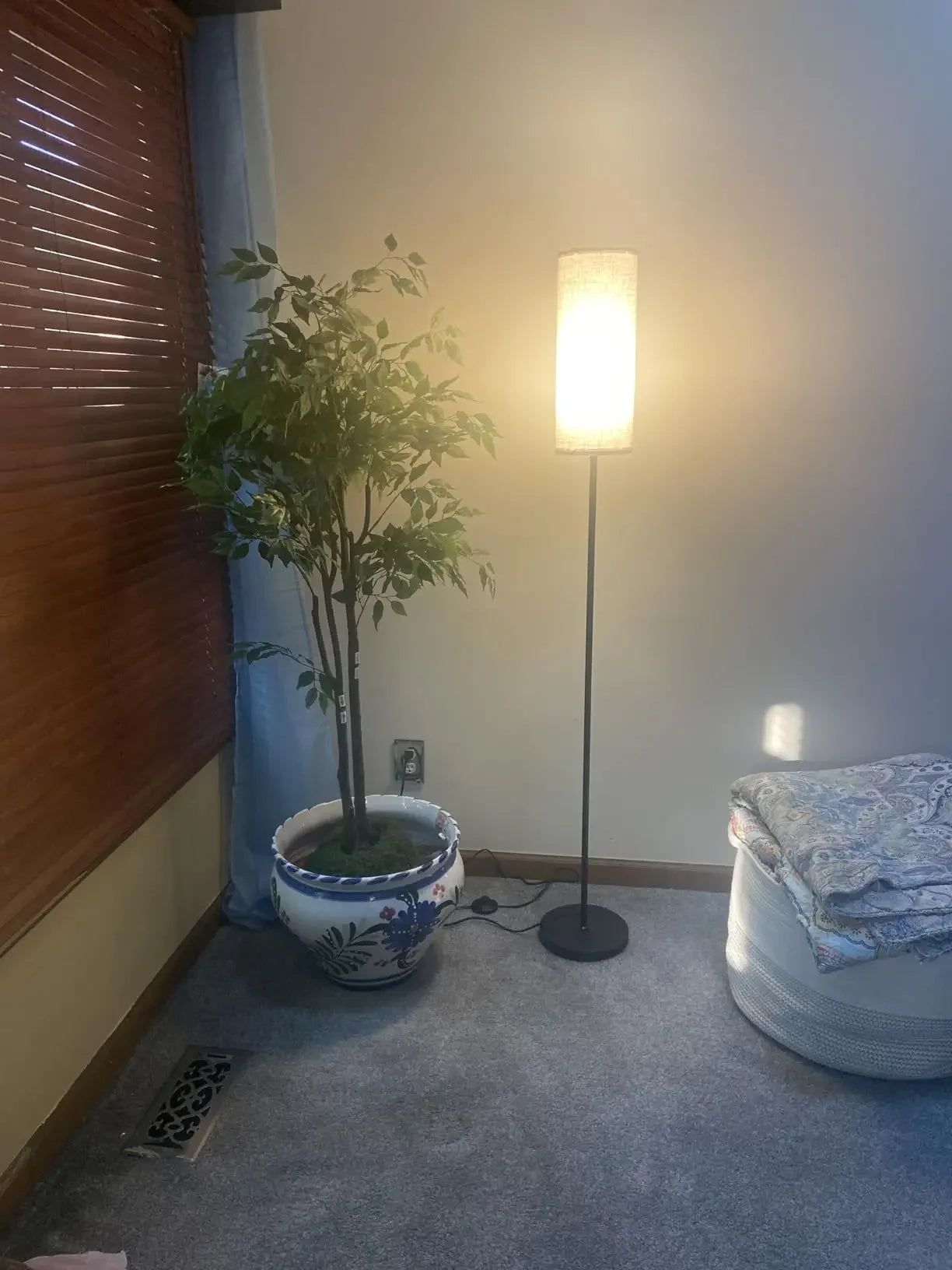 Modern Living Room Floor Lamp, Dimmable with 9W LED Bulb, 165 cm High 3 Colour Temperatures and Foot Switch, Reading Lamp