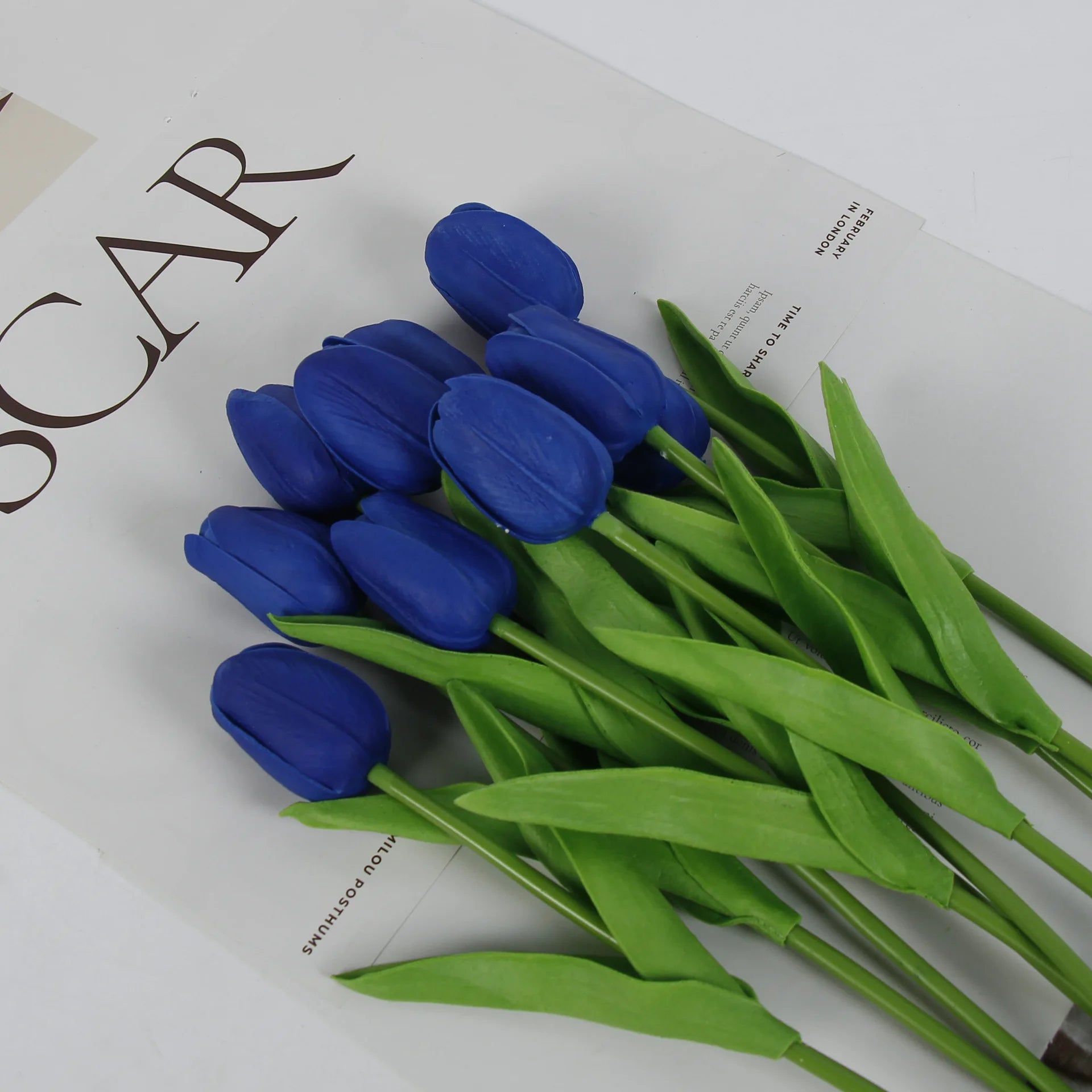 Artificial Tulip Stems – White PE Foam Flowers (33 cm, 1 / 3 / 5 / 10 Pack)