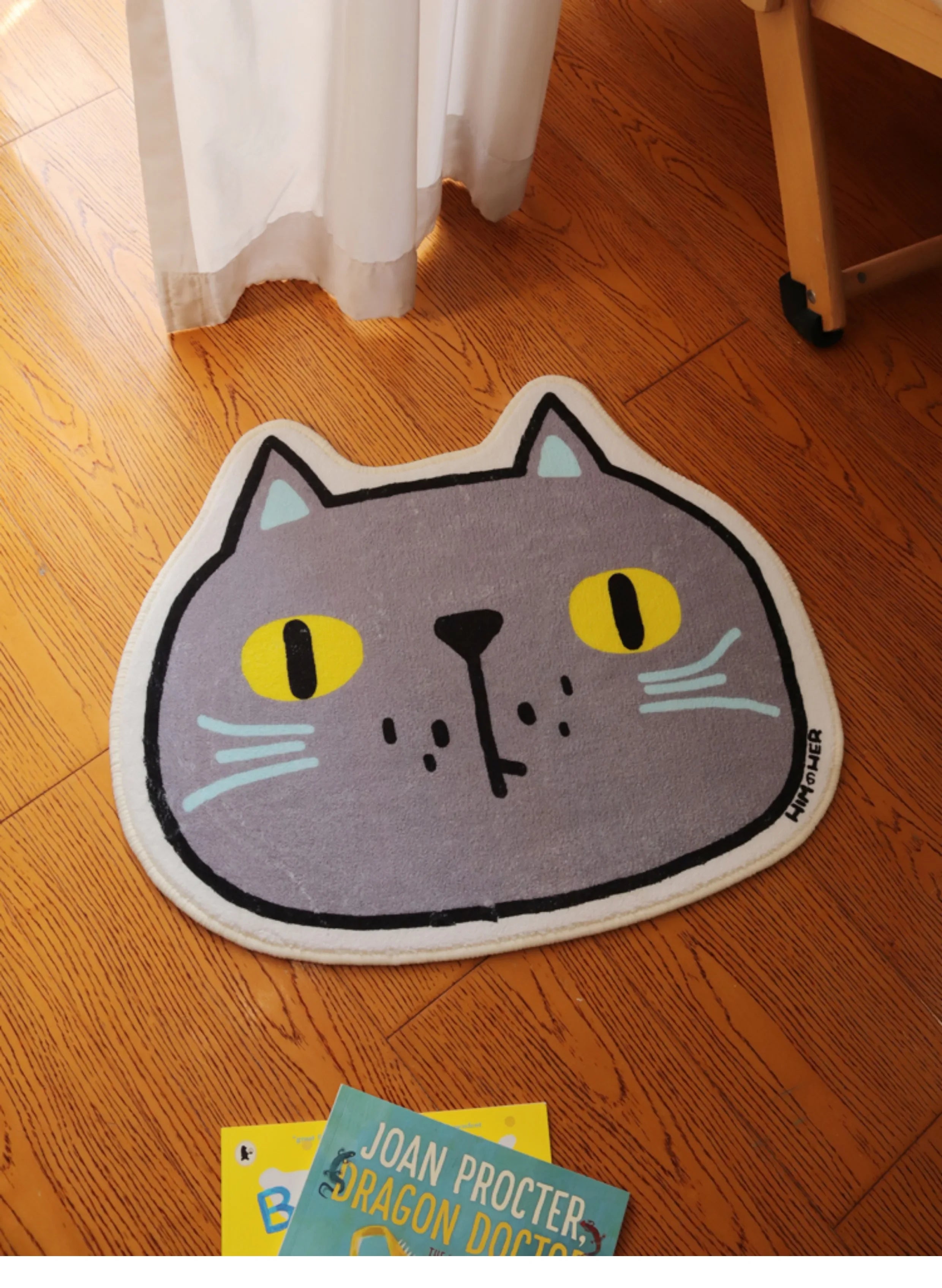 VIKAMA Cat Illustrated Carpet Cute Soft Comfortable Non-Slip Area Carpet Cat Cafe Living Room Bedroom Foot Mat Home Decor Rug