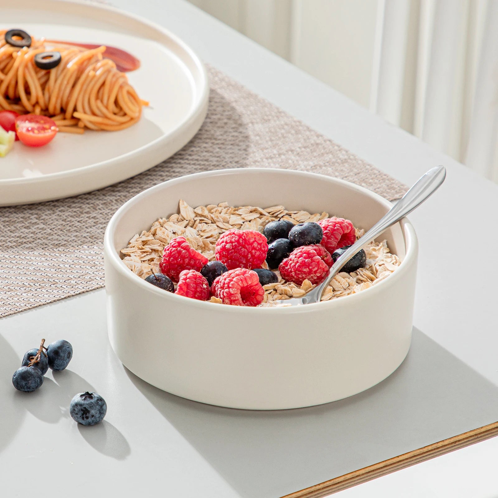 vancasso 12/24 Pcs Stoneware Dinnerware Set Mix-color Tableware Set with 4pcs Dinner Plate/Dessert Plate/Bowl For 4/8/12