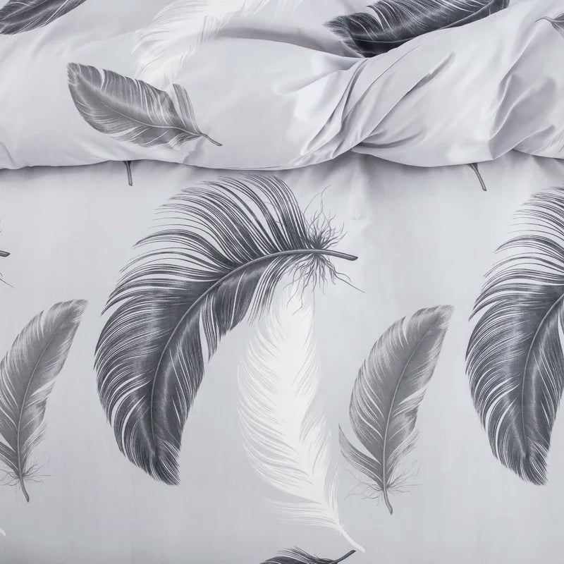 Grey Feather Duvet Cover Set – Full / Queen Reversible Boho Bird Plume Bedding Set