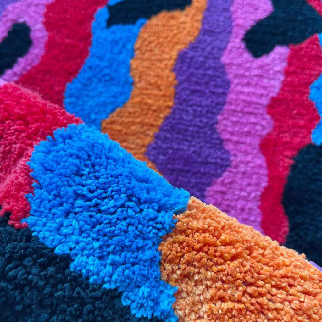 Twisted Smiling Plush Carpet Rug – Handmade Fluffy Area Rug for Bedroom and Bathroom