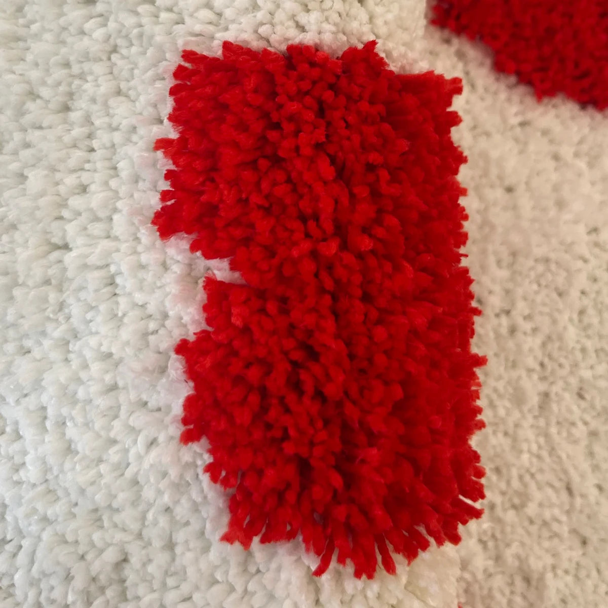 LAKEA 8 of Hearts Poker Cards Flocked Carpet Tufted Plush Carpet Rug Purely Handmade Soft Suitable for Room Decor Fluffy Carpets